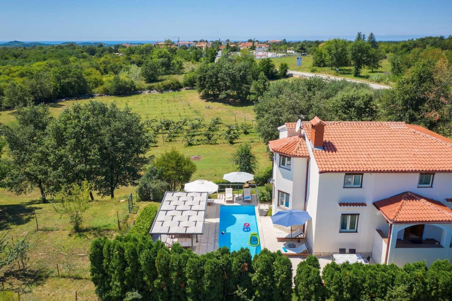 Eufemia Near With Large Garden And Outdoor Playground For Kids Vila Porec